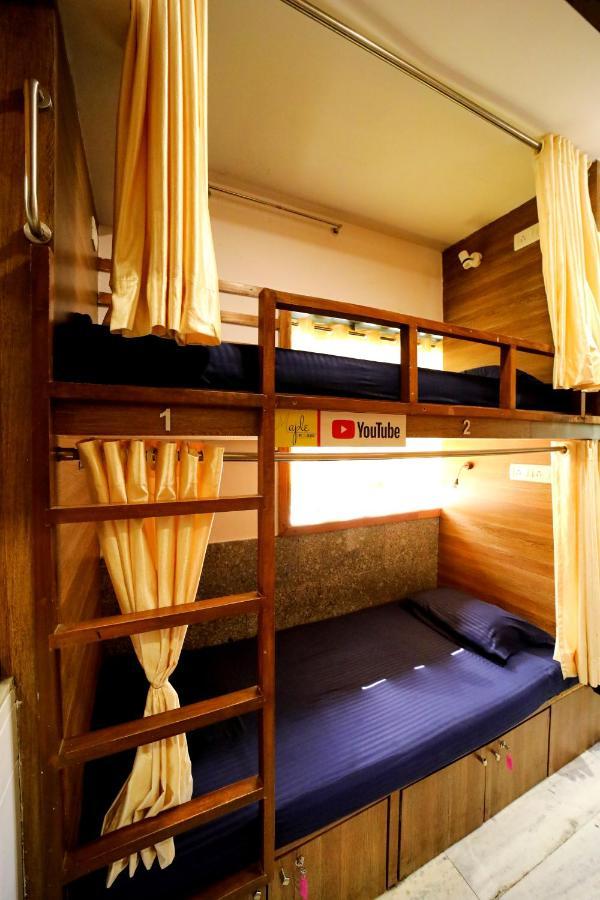 Maple Social Hubz-Hostel Bombay Eksteriør billede