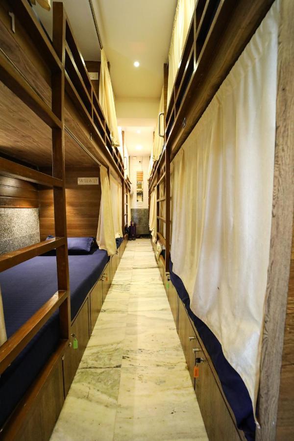 Maple Social Hubz-Hostel Bombay Eksteriør billede